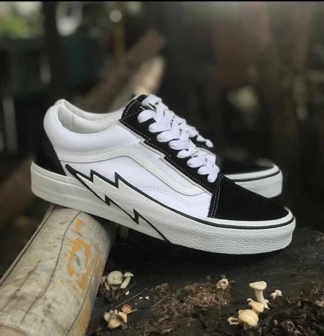 Vans Mens Old Skool Trainers Bolt Black/​White