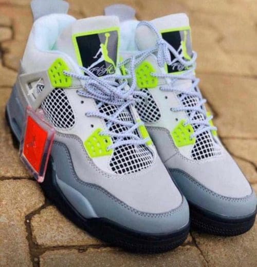 Air Jordan 4 Taupe Haze