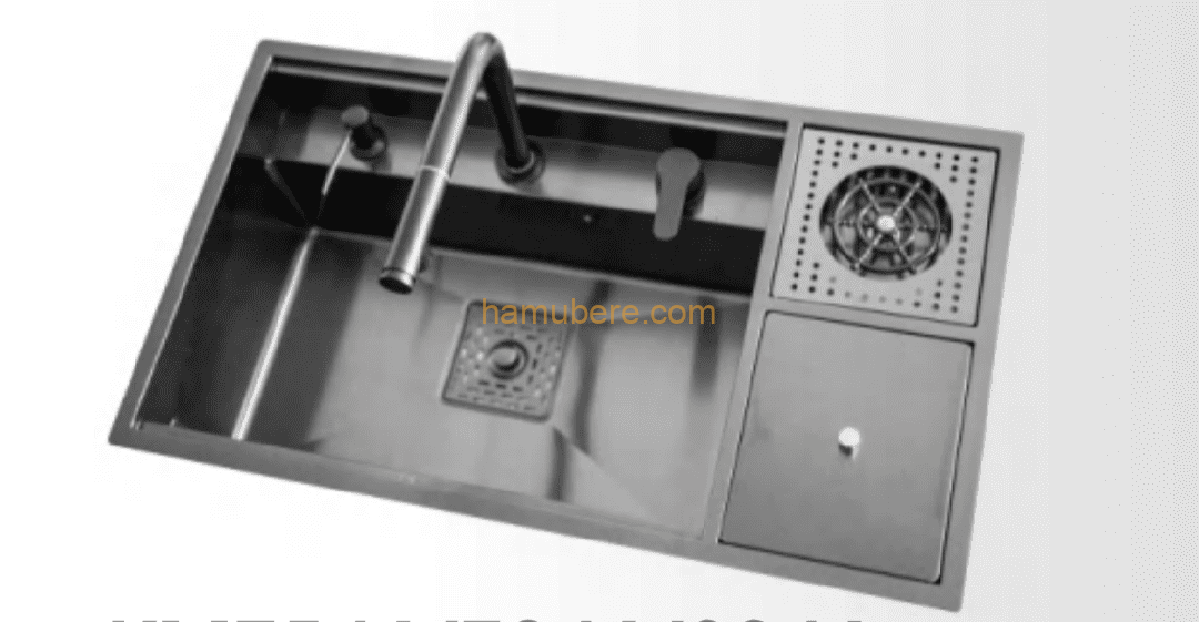 Square kitchen sink with drainer