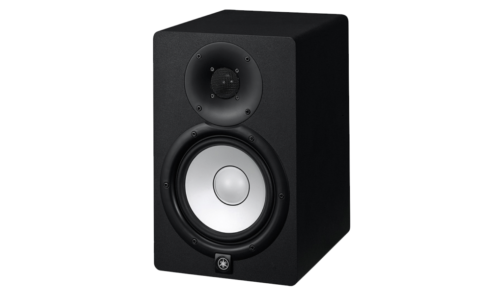HS7I POWERED SPEAKER Yamaha’s nearfield monitors with their iconic white-coned woofers have been ubiquitous in top studios worldwide ever since the original NS-10s hit the scene in the late ’70s. Yamaha (never content to rest on its laurels) has continuou