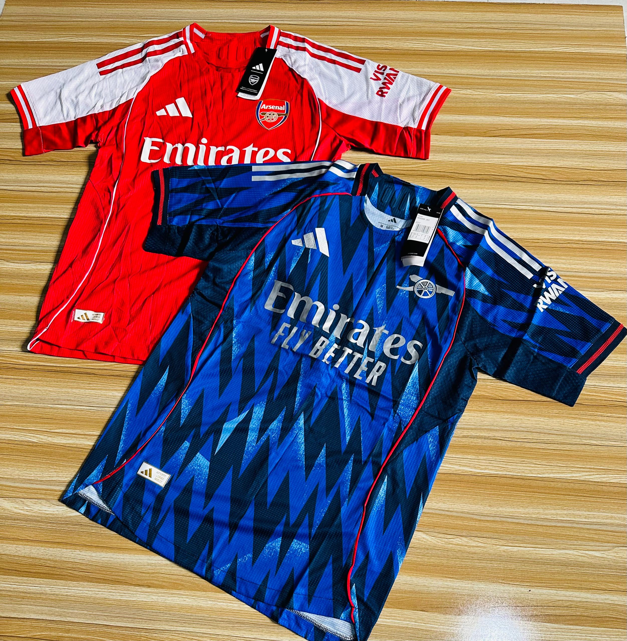 The Arsenal 2025/26 home and away kits.