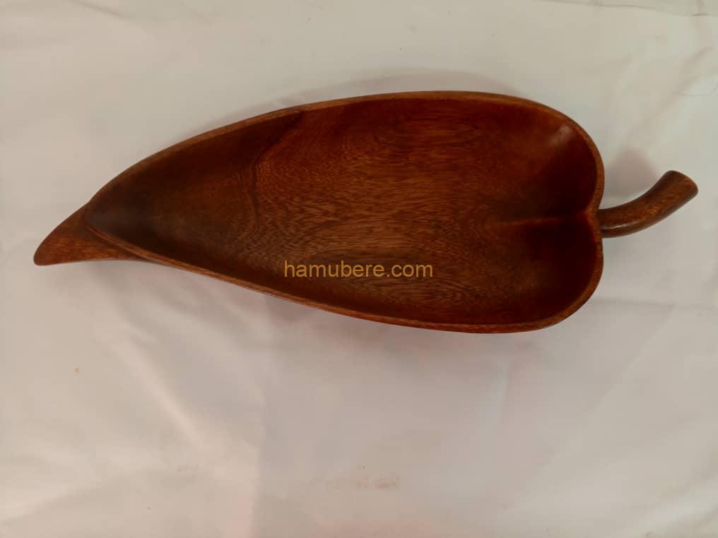 Wooden leaf bowl