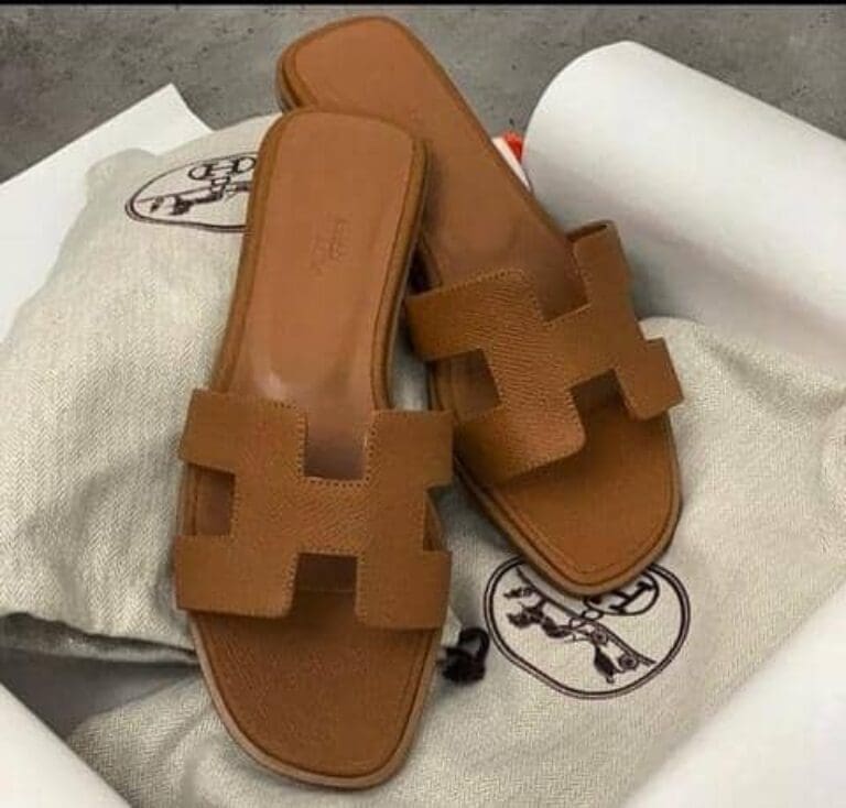 Hermes oran sandals, review🧡✨ Galeri disiarkan oleh Odelia Catalina Lemon8