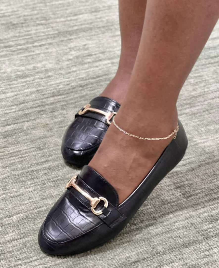 Tulip Apricot women’s loafers-black