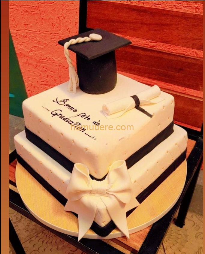 GRADUATION CAKE
