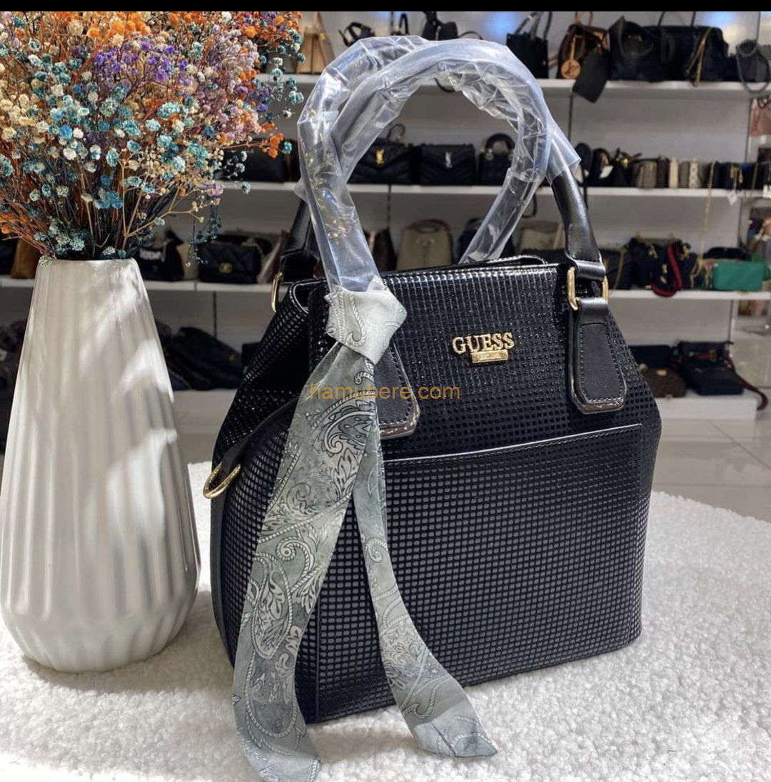 Woman`s Handbags Guess Etel