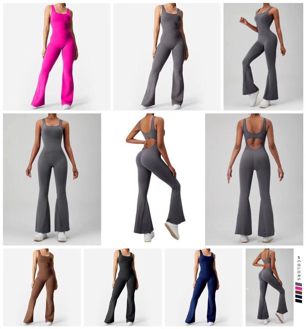 girls outfit in different colour